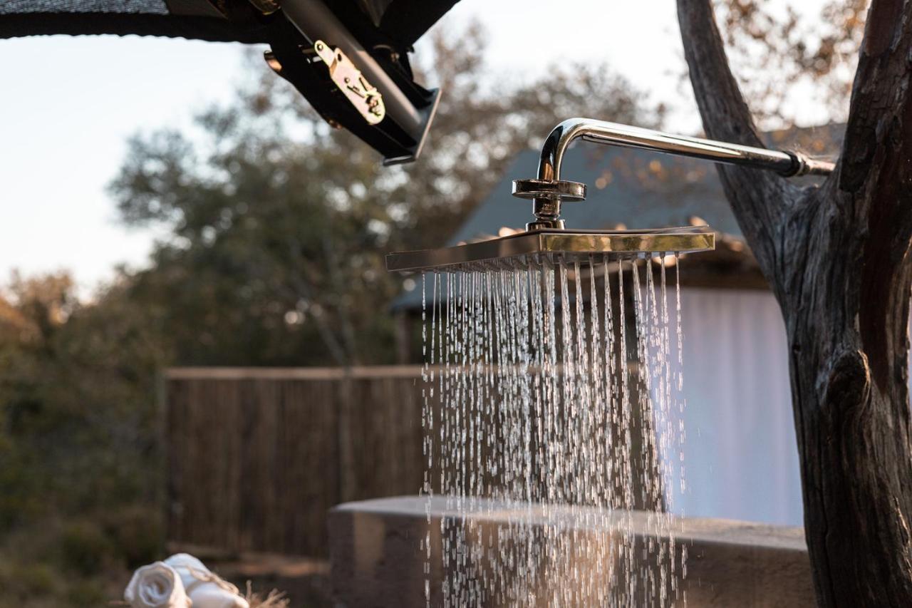 Umkumbe Bush Lodge - Luxury Tented Camp Sabi Sand Game Reserve Exterior photo